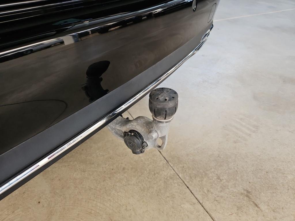 Mercedes-Benz E 200 AVANTGARDE Estate