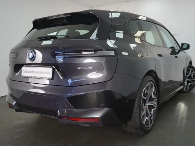 BMW iX xDrive40