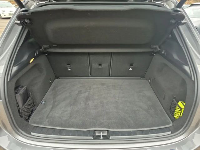 Mercedes-Benz GLA 200 AMG Line GLA 200 d