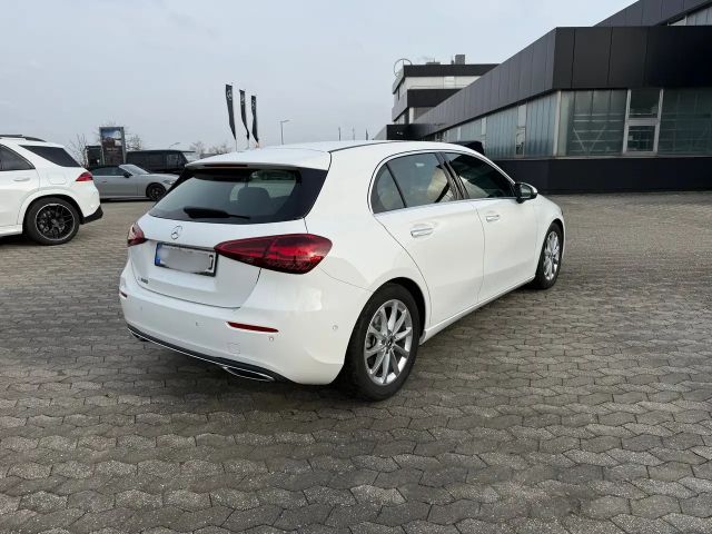 Mercedes-Benz A 180 Progressive