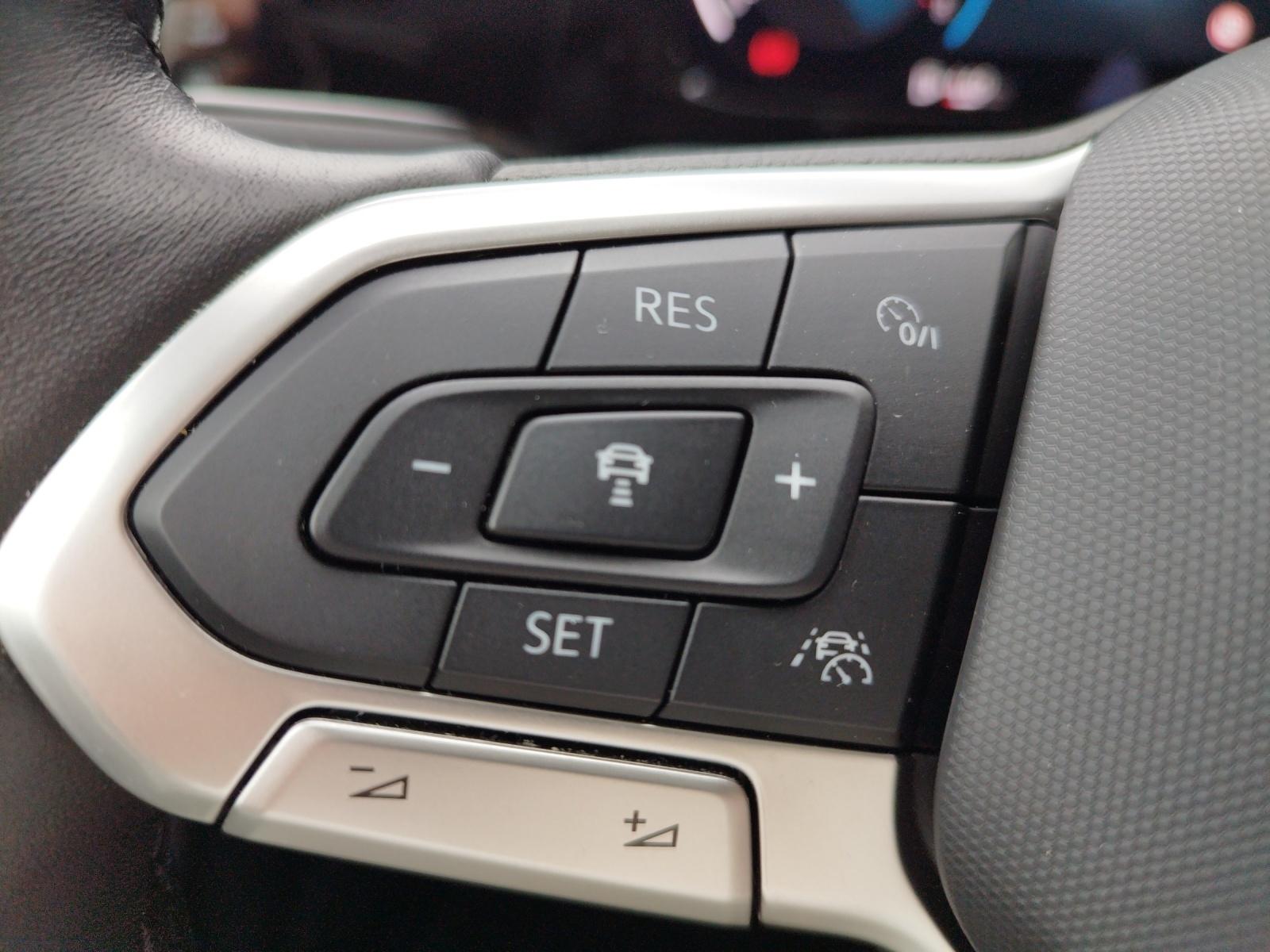 Volkswagen Golf 1.5 TSI Golf VIII Life