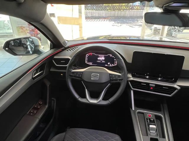 Seat Leon 1.5 eTSI FR-lijn Sportstourer