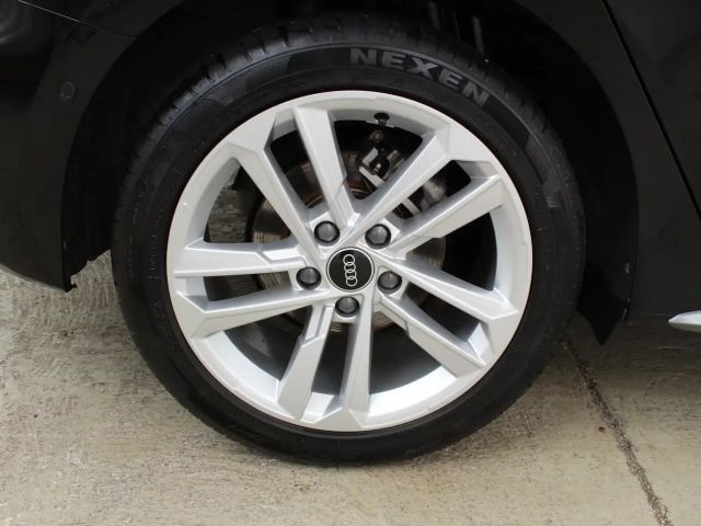 Audi A3 30 TFSI Sedan