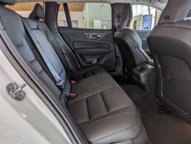 Volvo V60 Dark Hybrid Plus