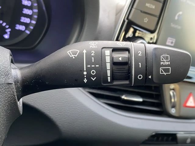 Hyundai i30 Hybrid Select