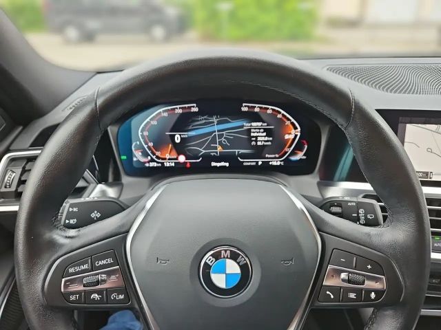 BMW 330 330i Sport Line Touring xDrive