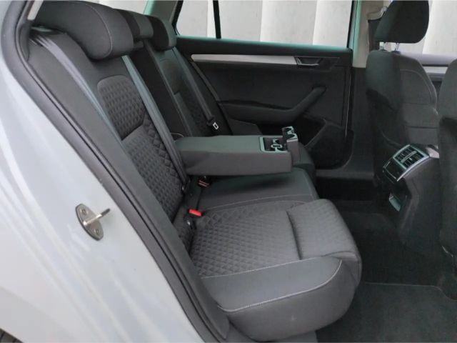 Skoda Superb 2.0 TDI Combi