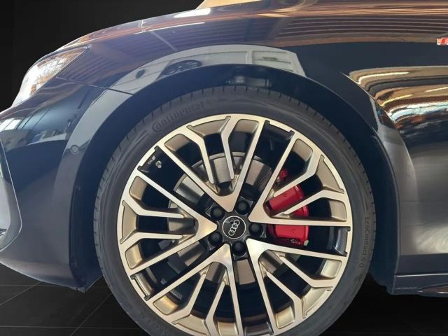 Audi A6 Avant Quattro