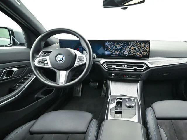 BMW 320 320e M-Sport xDrive