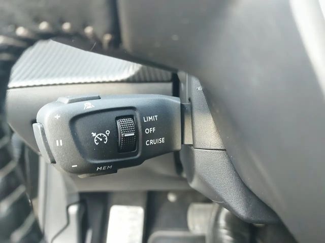 Peugeot E-208 Allure Pack