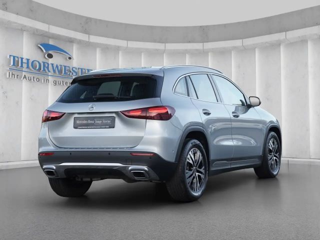 Mercedes-Benz GLA 180 Progressive