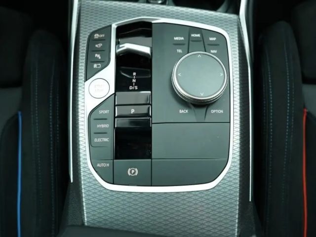 BMW 330 330e M-Sport Touring xDrive