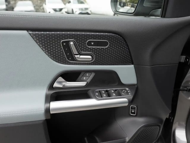 Mercedes-Benz GLA 180 Progressive