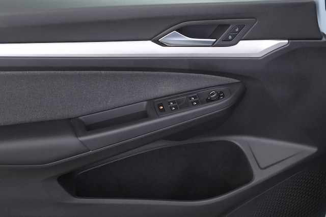 Volkswagen Golf 1.5 TSI Golf VIII Life Variant