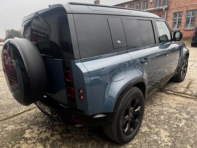Land Rover Defender 110 Dynamic SE