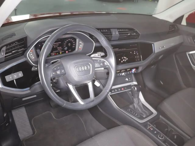 Audi Q3 35 TDI S-Tronic