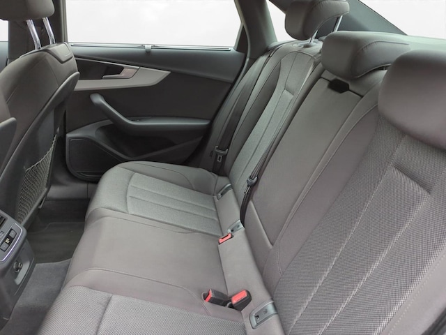 Audi A4 40 TDI Quattro S-Tronic Sedan