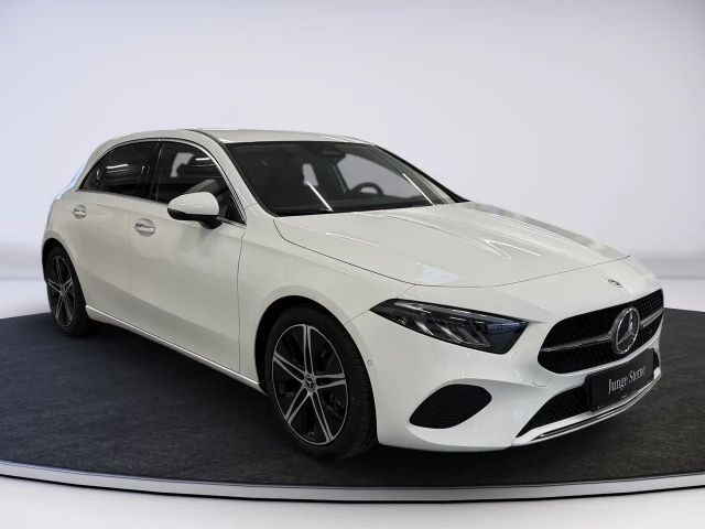 Mercedes-Benz A 180 Hatchback