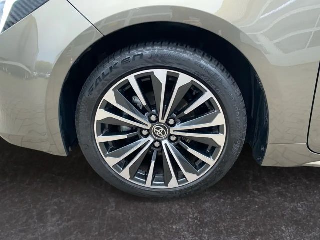 Toyota Corolla Hybride Team D