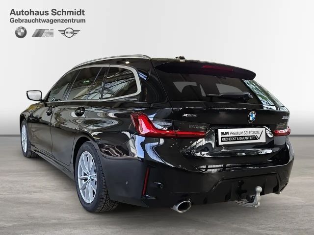 BMW 330 330d M-Sport Touring xDrive
