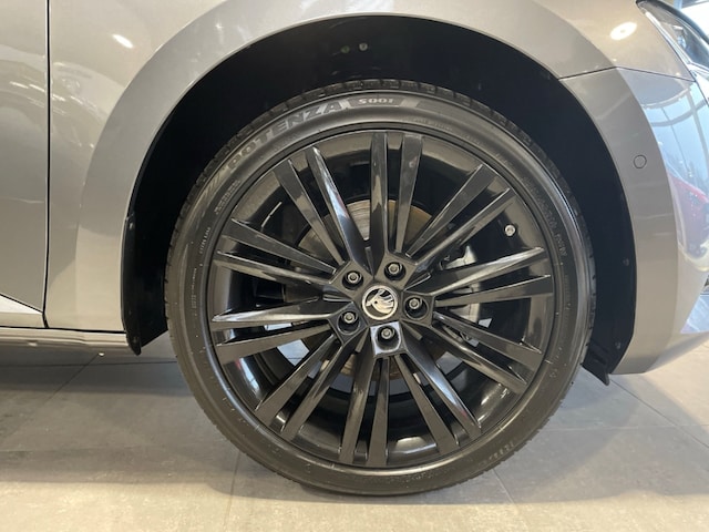 Skoda Superb 2.0 TDI Combi Style Style