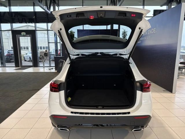 Mercedes-Benz GLA 180 Progressive