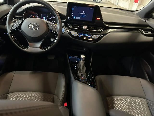 Toyota C-HR Hybride Team D