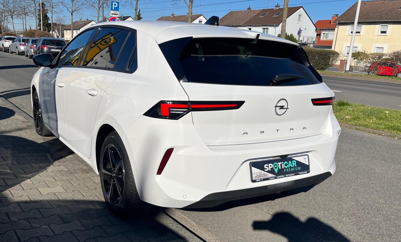 Opel Astra 1.2 Turbo Edition Turbo