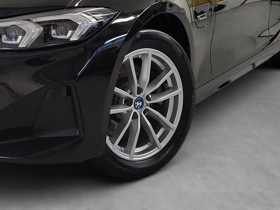 BMW 320 320e Touring