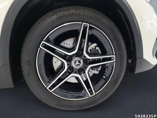 Mercedes-Benz GLA 200 4MATIC AMG Line