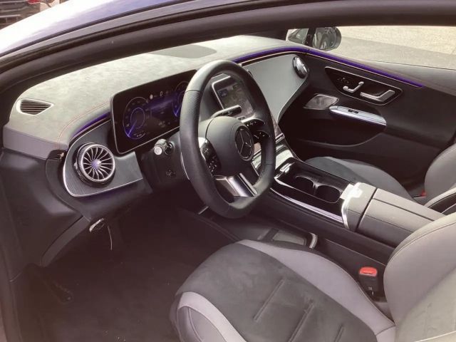 Mercedes-Benz EQE 300 AMG Line Sedan