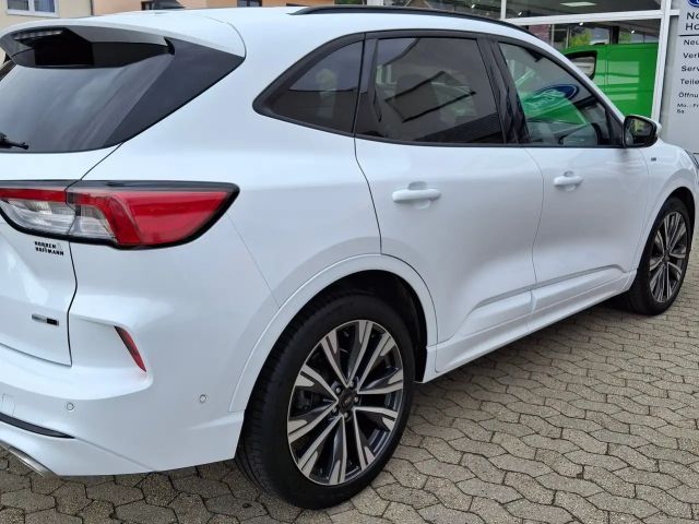 Ford Kuga Hybrid ST Line