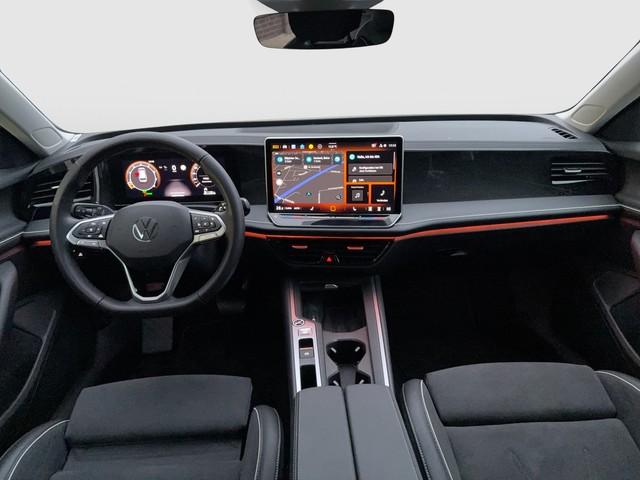 Volkswagen Passat 1.5 eTSI Business Variant