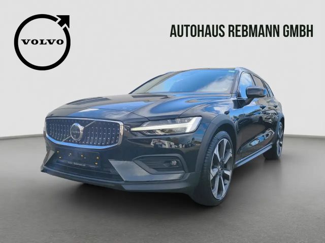 Volvo V60 Cross Country AWD Ultimate