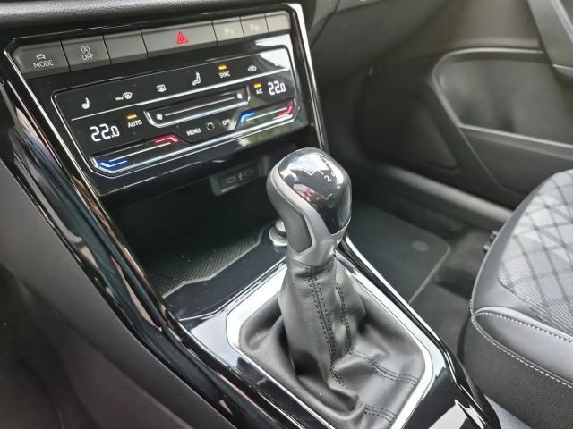 Volkswagen T-Roc R-Line Style