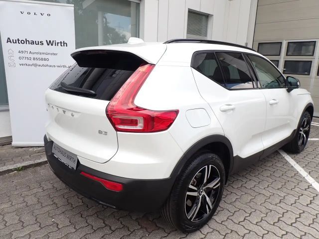 Volvo XC40 Dark Plus