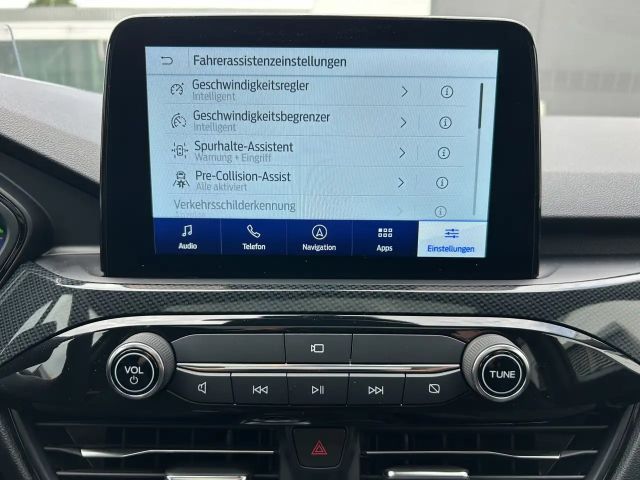 Ford Kuga Plug in Hybrid ST Line X