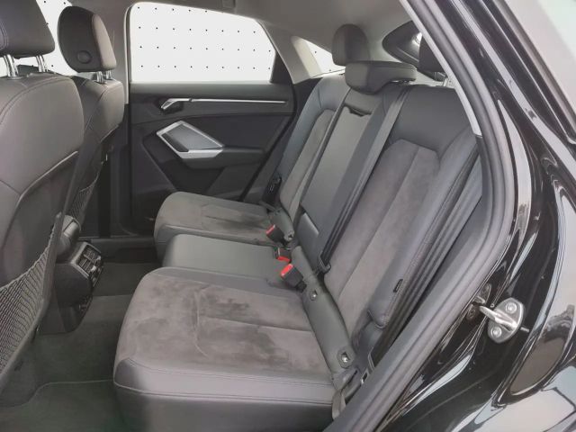 Audi Q3 35 TFSI S-Line