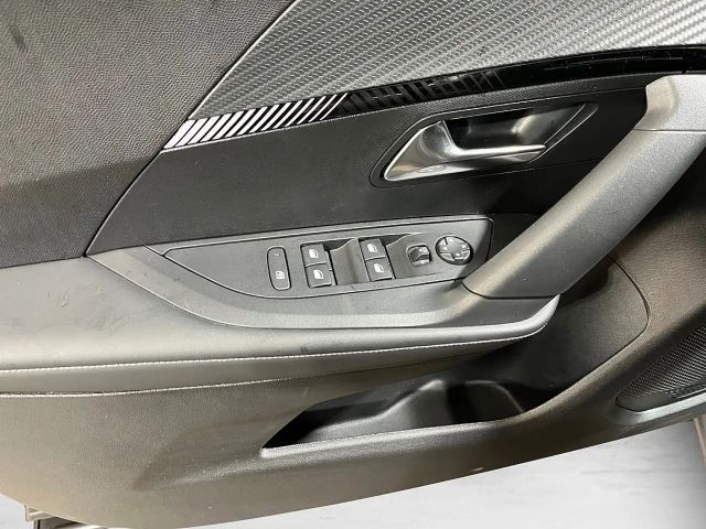 Peugeot 2008 Allure Pack EAT8 PureTech