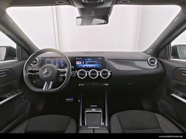 Mercedes-Benz GLA 180 AMG Line