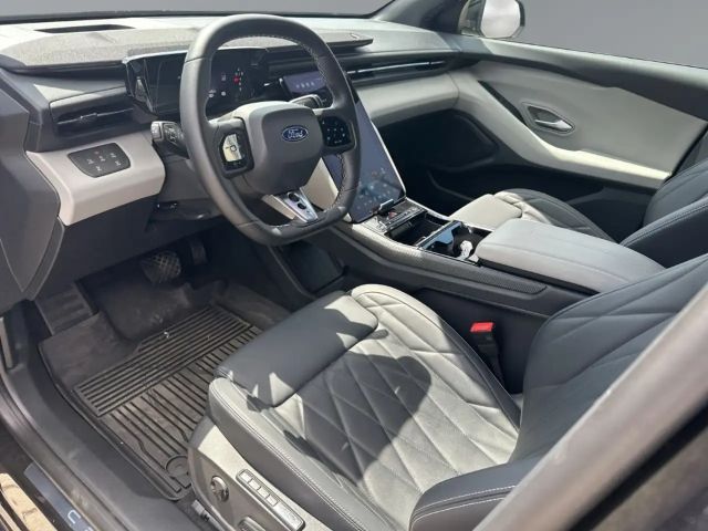 Ford Capri Premium RWD