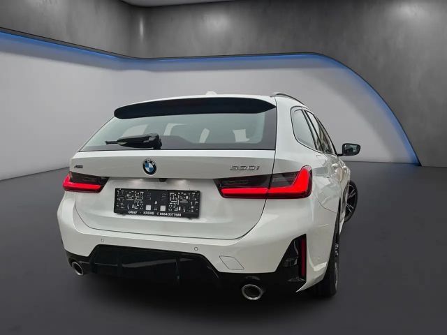 BMW 330 330i Touring xDrive