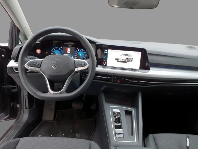 Volkswagen Golf 1.5 eTSI Golf VIII Life Variant