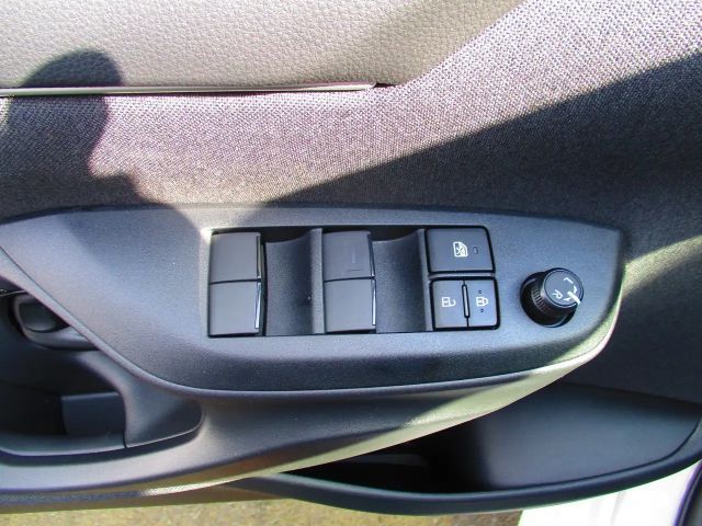 Toyota Yaris 1.5 Teamplayer ACC+LED+SHZ+Fernlichtass.