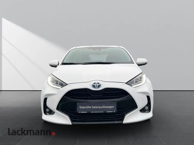 Toyota Yaris Hatchback Hybride Team D