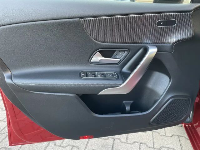 Mercedes-Benz A 200 Progressive