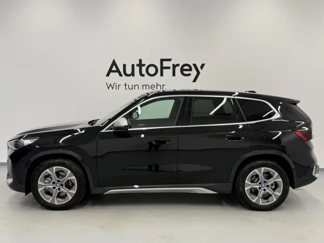 BMW iX1 xDrive30
