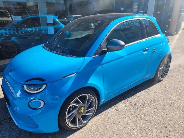 Abarth 500e Scorpionissima