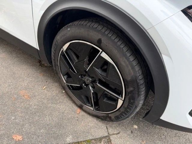 Peugeot 408 130 EAT8 GT-Line PureTech