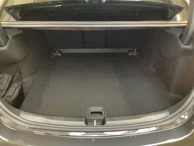 Mercedes-Benz C 180 AMG Line Sedan